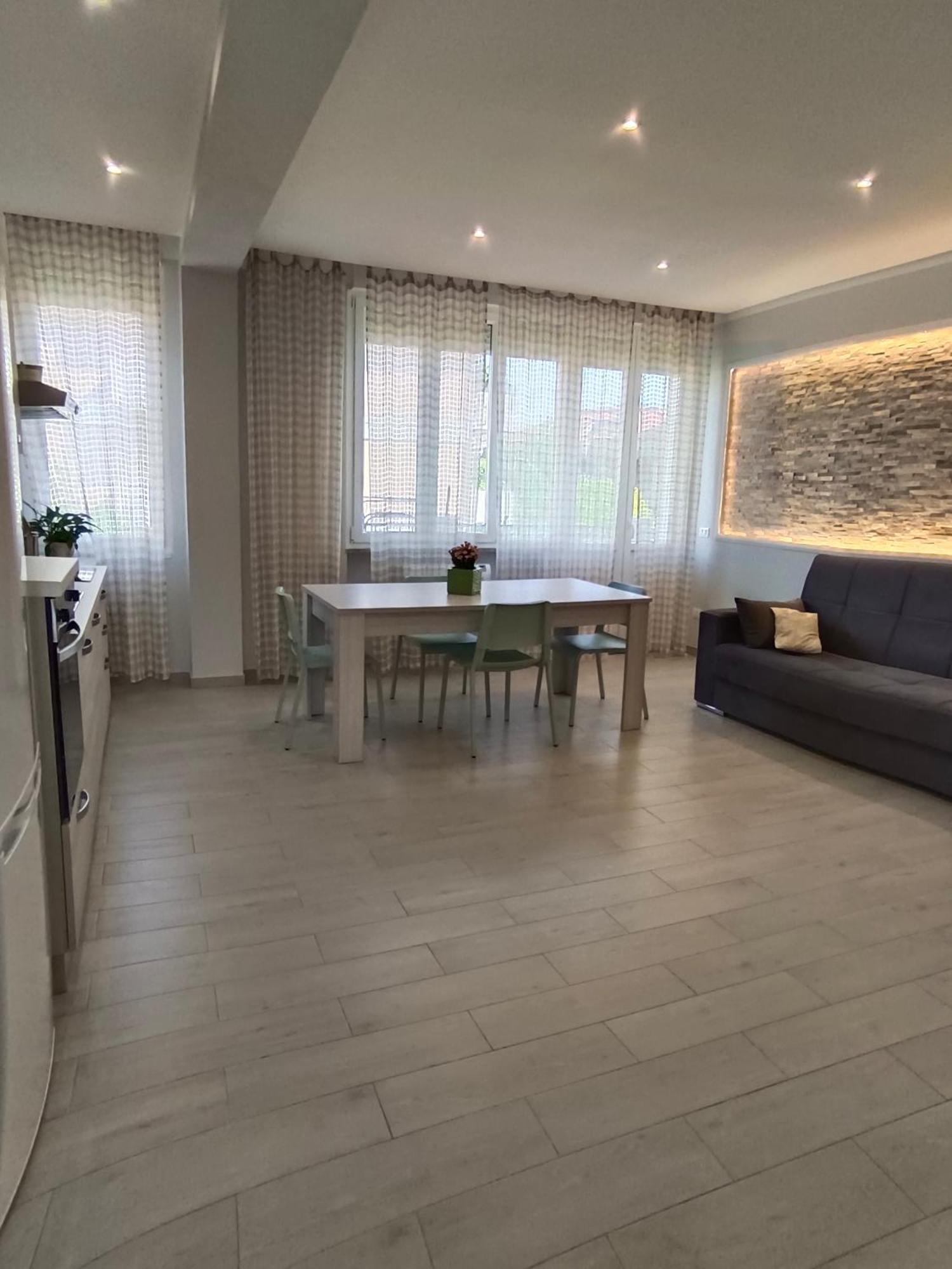 Residence Deamarina Marina di Massa Eksteriør bilde